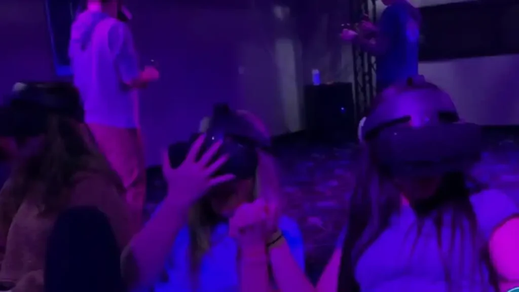 amped virtual reality